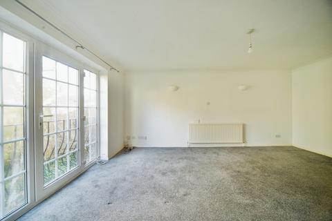 2 bedroom flat for sale, Crofton Way, Enfield, EN2