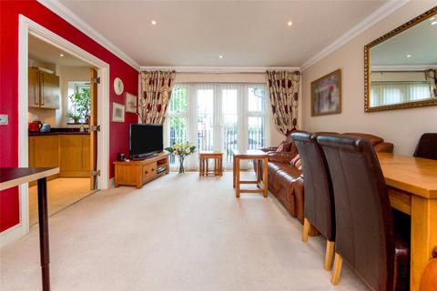 2 bedroom flat for sale, Fairmead Lodge, 8 The Ridgeway, Enfield, EN2