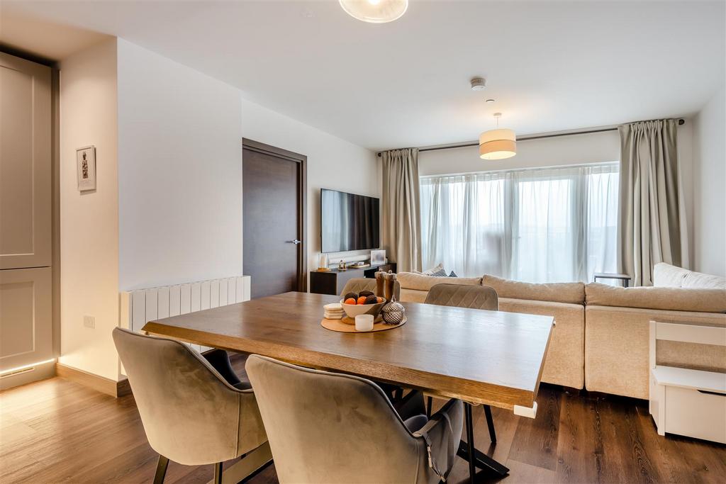 Lounge/Kitchen