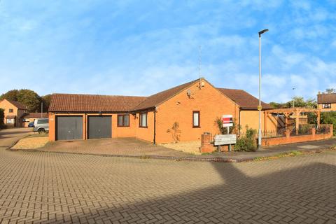 4 bedroom bungalow for sale, Stonebridge, Orton Malborne, Peterborough, PE2
