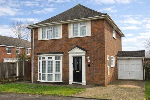 4 bedroom detached house for sale, Pinewood Drive, Chatham, Kent, ME5