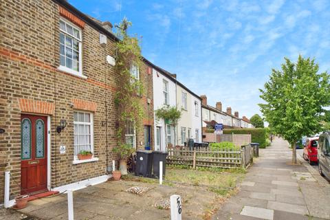 2 bedroom terraced house for sale - Barrowell Green, London, N21