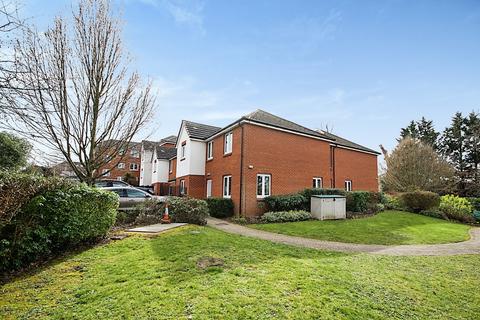 2 bedroom flat for sale, Winchmore Hill Road, London, N21