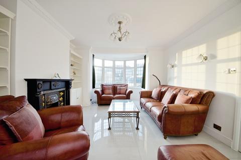4 bedroom terraced house for sale, Wilmer Way, London, N14