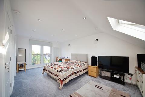 4 bedroom terraced house for sale, Wilmer Way, London, N14