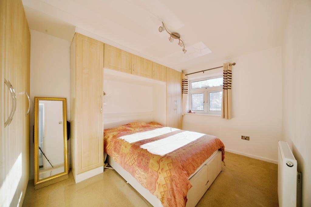 Bed 1