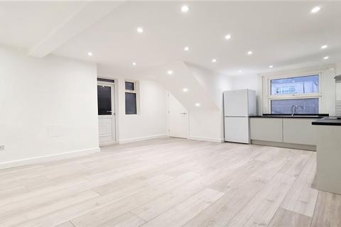 2 bedroom flat to rent, Deacon Road, London NW2