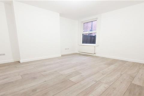2 bedroom flat to rent, Deacon Road, London NW2