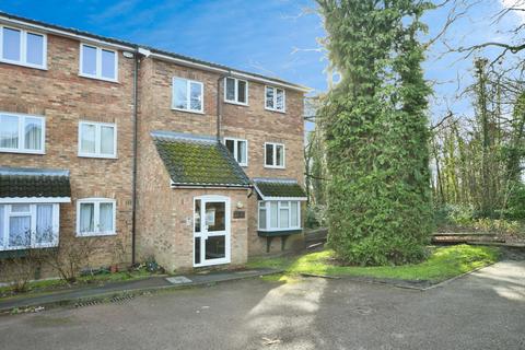 2 bedroom flat for sale, Marshalls Close, London, N11