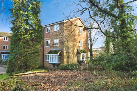 Marshalls Close, London, N11