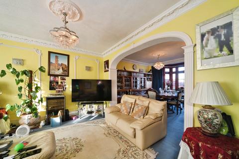 undefined, Oakwood Avenue, London, N14