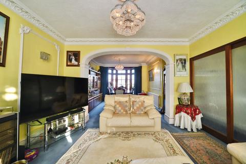 undefined, Oakwood Avenue, London, N14