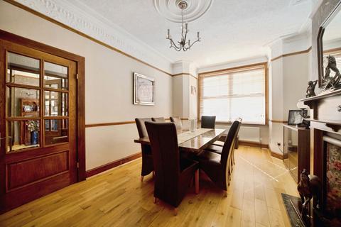 4 bedroom terraced house for sale, Spencer Avenue, LONDON, London, N13