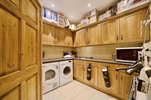 4 bedroom terraced house for sale, Spencer Avenue, LONDON, London, N13