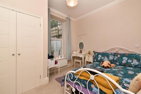 1 bedroom flat for sale, Ashburnham Road, Hastings