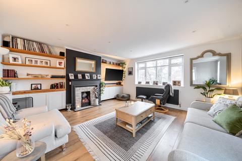 2 bedroom apartment for sale, Montesole Court, Pinner