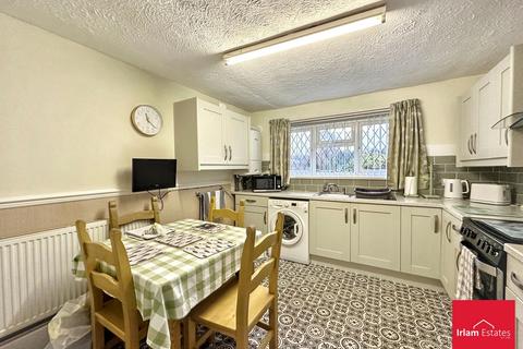 3 bedroom semi-detached house for sale, Sussex Road, Cadishead, M44