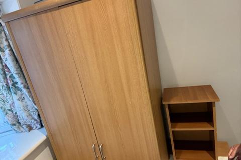 1 bedroom in a house share to rent, Exeter Road, Harrow HA2