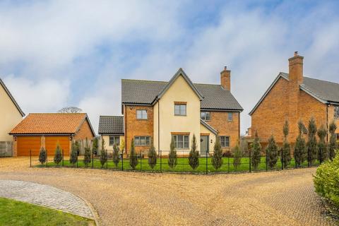 5 bedroom detached house for sale, Hawthorn Drive, Bergh Apton