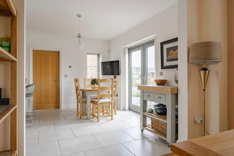 5 bedroom detached house for sale, Hawthorn Drive, Bergh Apton