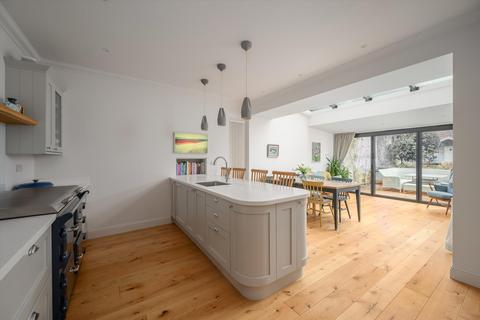undefined, Inverleith Place, Edinburgh EH3