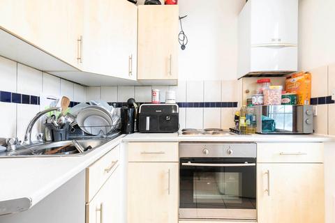 2 bedroom flat to rent, Burnley Road, London NW10
