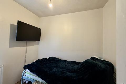 2 bedroom flat for sale, St. Pauls Road