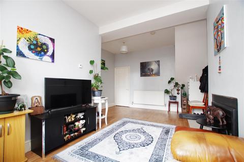 3 bedroom terraced house for sale, Ermin Street, Swindon SN3