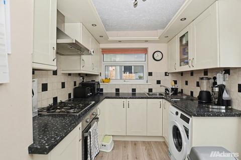 2 bedroom semi-detached house for sale, Boston Avenue, Runcorn