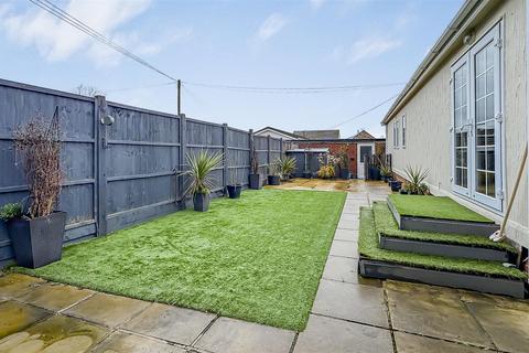 undefined, Leigh Square, Windsor
