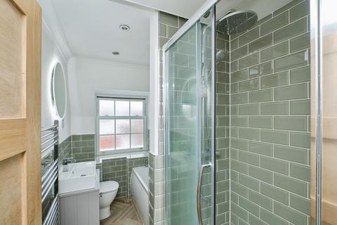 4 bedroom flat for sale, Stirling Court, Stirling Road, Birmingham, West Midlands, B16