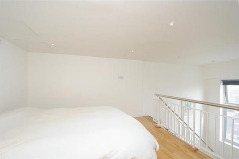 undefined, Peterborough Road, London, SW6