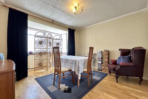 3 bedroom detached house for sale, Meadowbrook Road, Halesowen