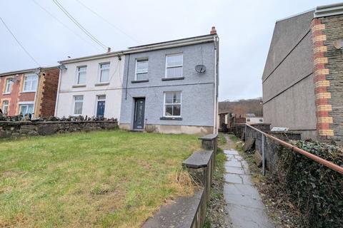 4 bedroom semi-detached house for sale, Heol Tawe, Abercrave, Powys.