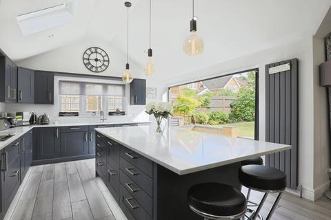 4 bedroom detached house for sale, Fleece Road, Broadway, Worcestershire, WR12
