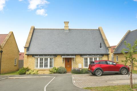 2 bedroom bungalow for sale, Millet Way, Broadway, Worcestershire, WR12