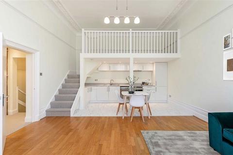 1 bedroom flat to rent, Cornwall Gardens, London SW7