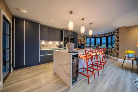 3 bedroom detached house for sale, Southway, Manor Park, Burley in Wharfedale, Ilkley, LS29