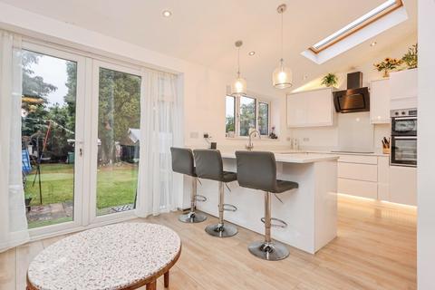 undefined, West Avenue, Castle Bromwich, Birmingham, West Midlands, B36
