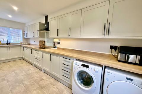 3 bedroom terraced house for sale, 147 Wordsworth Road, Daventry, NN11 9BG