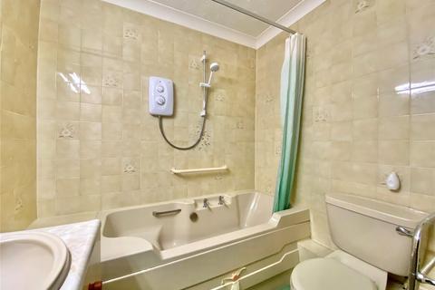 1 bedroom flat for sale, Pittville Circus Road, Cheltenham, Gloucestershire, GL52