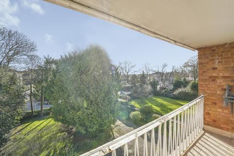 3 bedroom flat for sale, Pittville Circus Road, Cheltenham, Gloucestershire, GL52