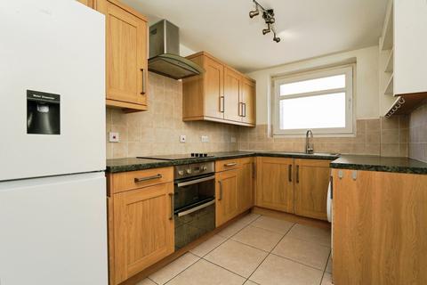 3 bedroom flat for sale, Pittville Circus Road, Cheltenham, Gloucestershire, GL52