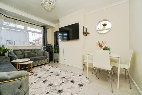 undefined, Hawthorn Road, Cheltenham, Gloucestershire, GL51