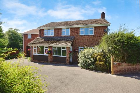 Hopton Road, Dursley, Gloucestershire, GL11