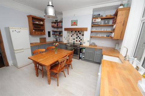 4 bedroom terraced house for sale, Ashwell Road, Heaton, Bradford