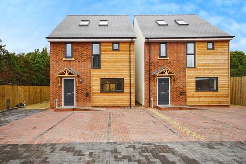 undefined, Redwing Gate, Cam, Dursley, Gloucestershire, GL11
