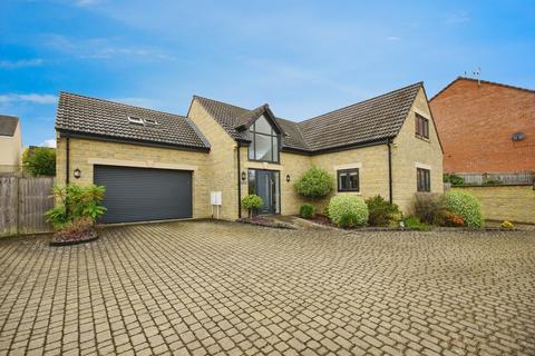 4 bedroom detached house for sale, Charfield Road, Kingswood, Wotton-under-Edge, Gloucestershire, GL12