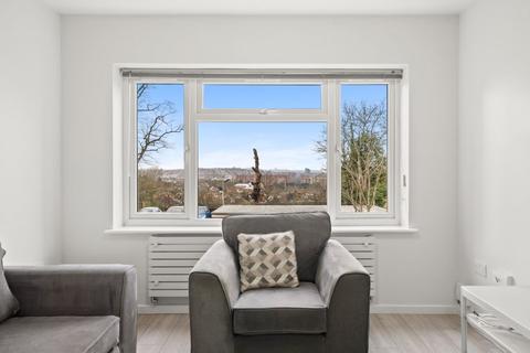 2 bedroom flat to rent, Sunnyfields Road, London NW4