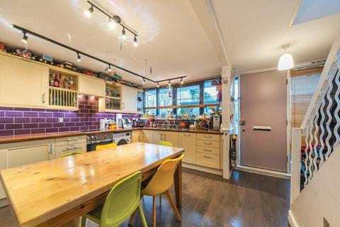 3 bedroom maisonette for sale, Dunboyne Road, Belsize Park, London, NW3